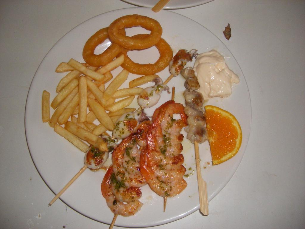 Fayón Hostal Roca מראה חיצוני תמונה