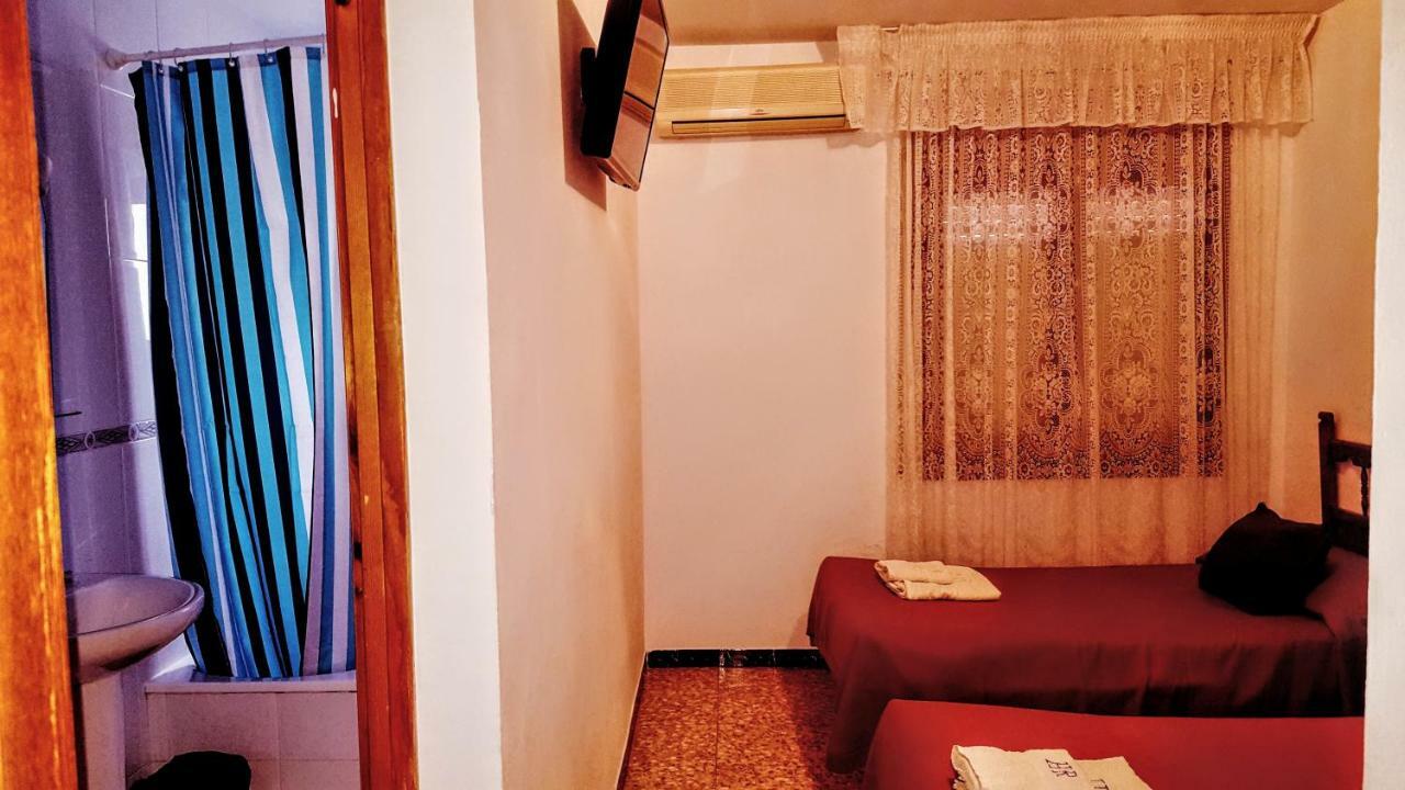 Fayón Hostal Roca מראה חיצוני תמונה